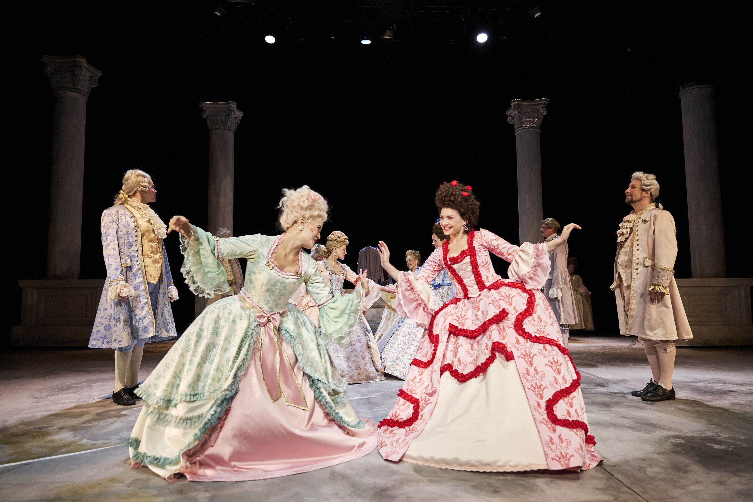 Moderni klassikko Amadeus ensi-iltaan Rovaniemen Teatterissa